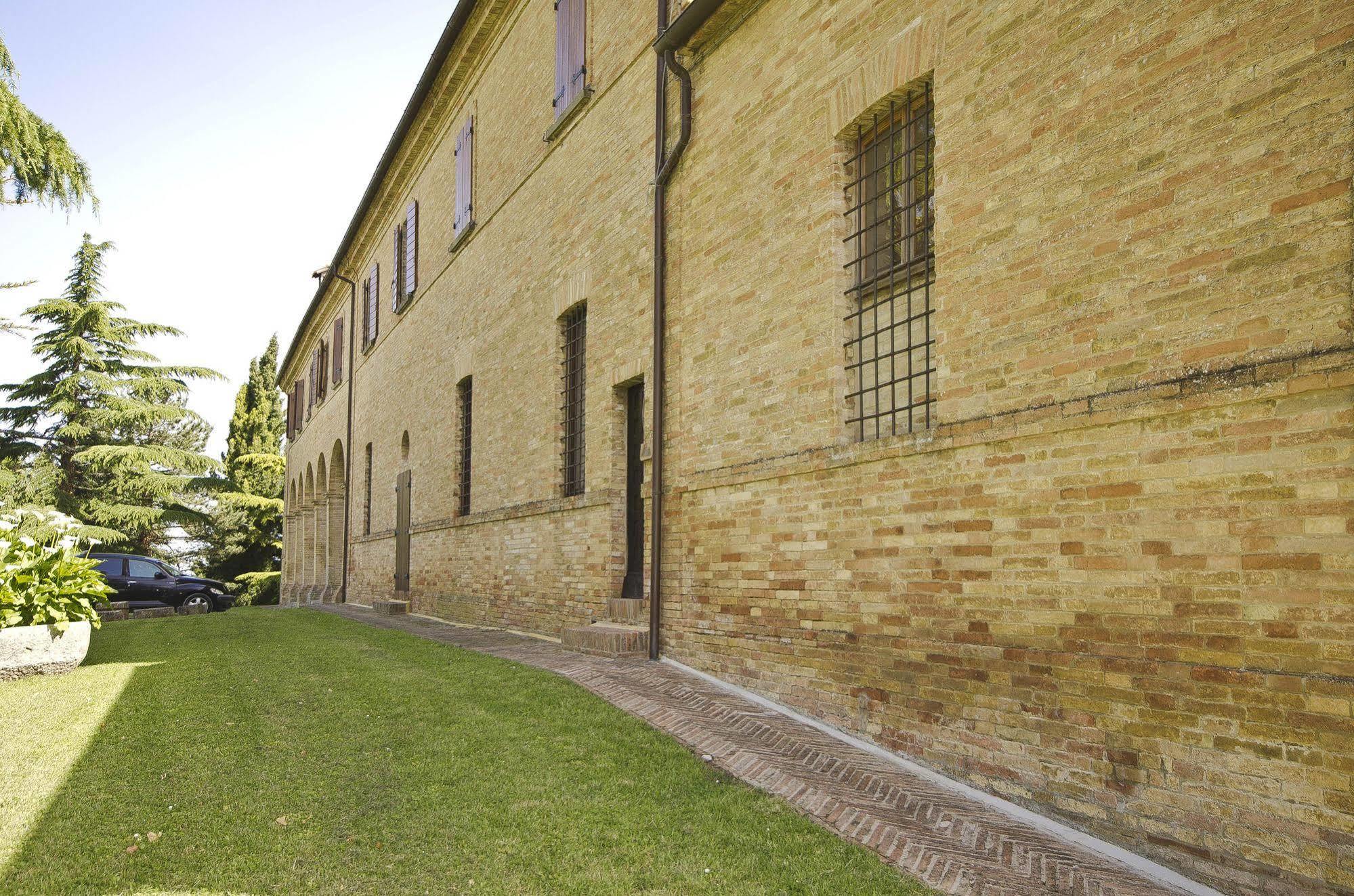 Convento Di San Francesco Mondaino Bed and Breakfast Exteriör bild